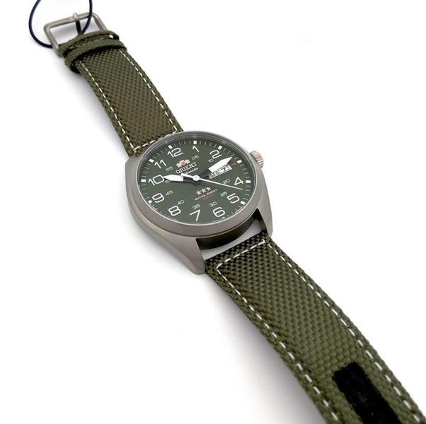 Imagem de Relógio Orient Automático Verde Militar F49SN020 E2EP