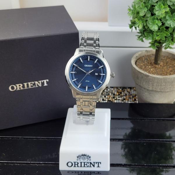 Imagem de Relógio Orient Feminino Analógico Prata Redondo Fundo Azul Elegante Aço Inox FBSS1155 D1SX