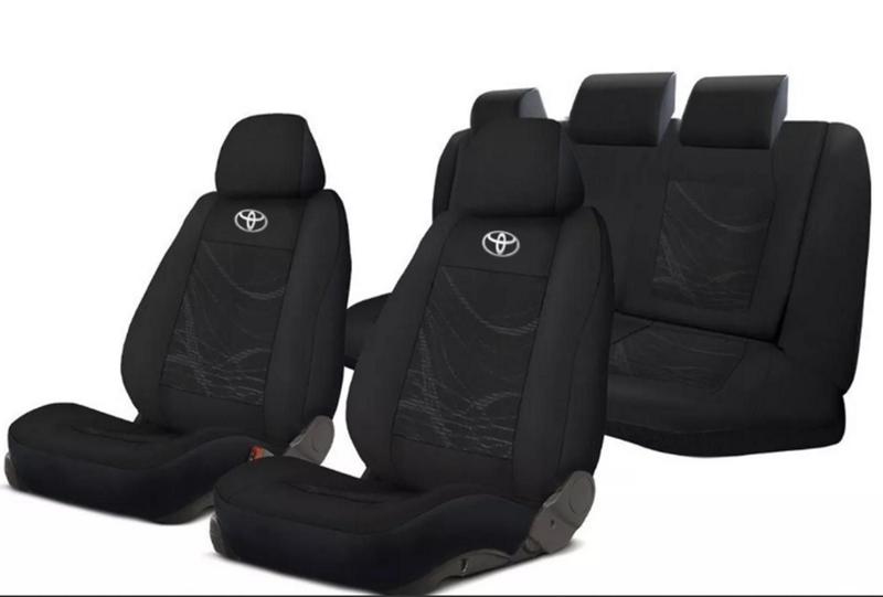 Imagem de Renove o interior com capa de tecido Toyota