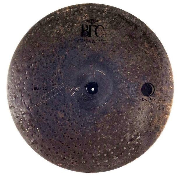 Imagem de Ride BFC Brazilian Finest Cymbals Dry Dark 22 DDR22 em Bronze B20