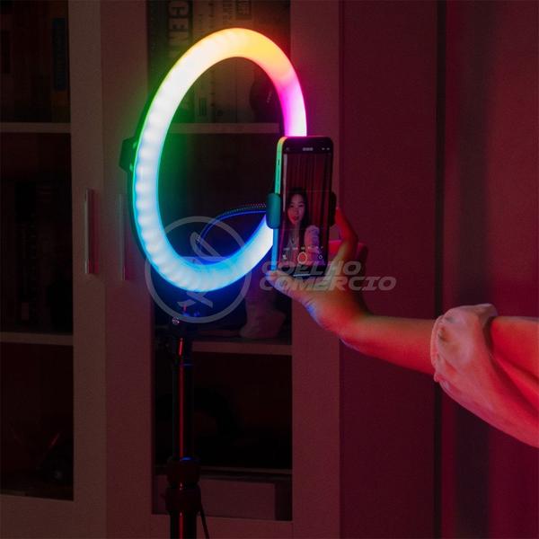 Imagem de Ring Light de 12 Polegadas RGB com Tripé Ajustável 1,6m para Gravações e Selfies