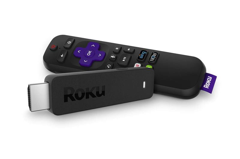 Imagem de Roku Streaming Stick  Portátil Dispositivo de streaming repleto de energia com controle remoto de voz com botões para energia e volume da TV (2018)