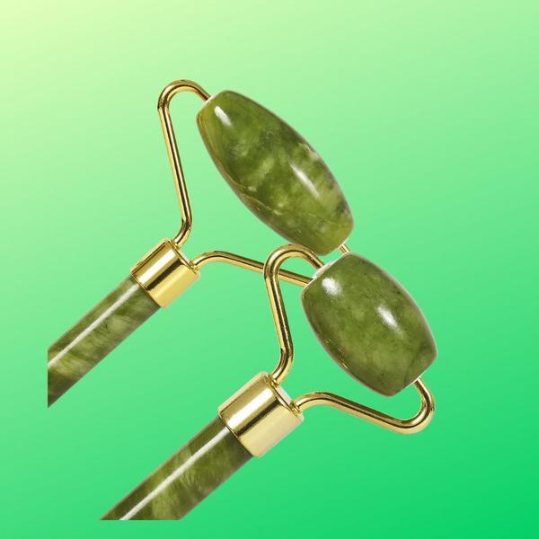 Rolos Rolinho Massageador Pedra De Jade no rosto - Facial Anti Rugas - ROLO JADE E PEDRA Imagem de Rolos Rolinho Massageador Pedra De Jade no rosto - Facial Anti Rugas