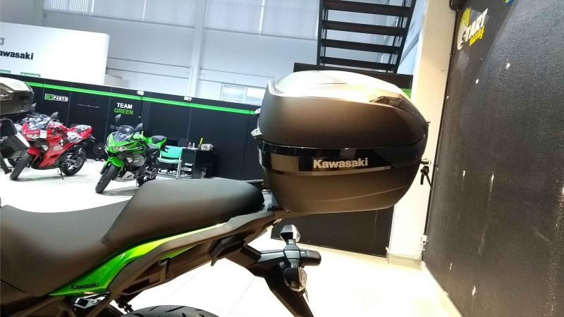 Imagem de S228GV Suporte para baú traseiro Givi monokey Versys 650