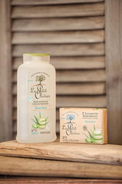 Imagem de Sabonetes Le Petit Olivier Extra Mild Aloe Vera 2 unidades