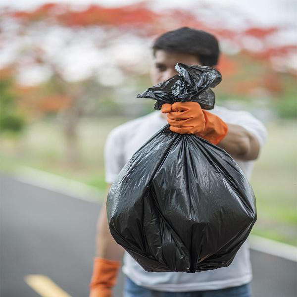 Imagem de Saco De Lixo Preto 40L Pesado Bayplastic Com 100 Unidades