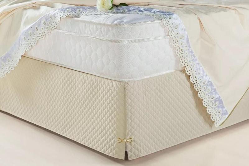 Imagem de Saia Box Casal Padrão Creme Matelassado Serve Para Cama Baú