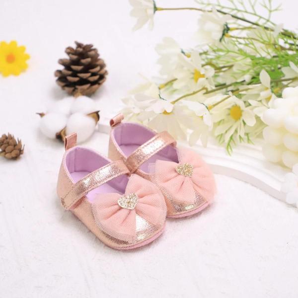 Imagem de Sapatos de Bebê Menina - Antiderrapantes, Respiráveis e com Estilo Princesa