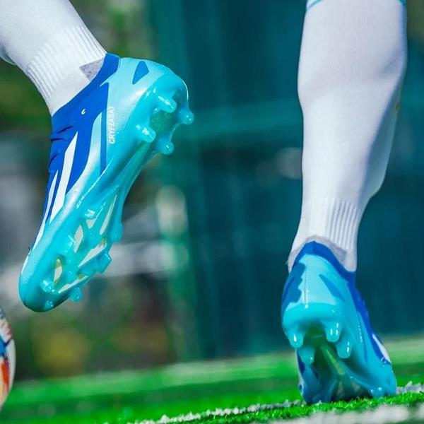 Imagem de Sapatos de Futebol Masculino Profissionais - Chuteiras para Interior e Exterior