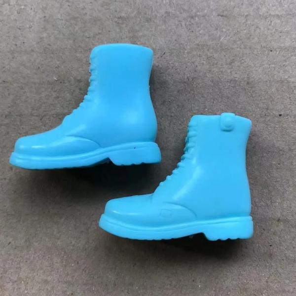 Imagem de Sapatos e Botas Coloridas para Boneca Escala 1/6 - Acessórios para Brinquedo