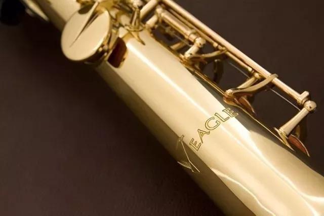 Imagem de Saxofone Eagle SP502 Soprano Afinação Bb Laqueado