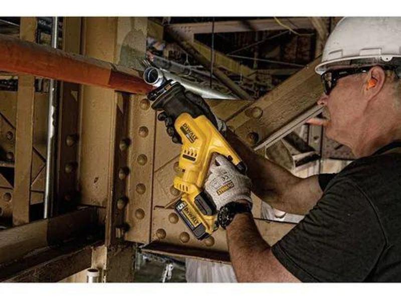 Imagem de Serra sabre compacta 20v max li-ion - dcs387b dewalt