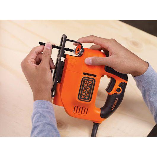 Imagem de Serra Tico Tico 550W 220V Com Maleta KS701PEK-B2 - Black&Decker