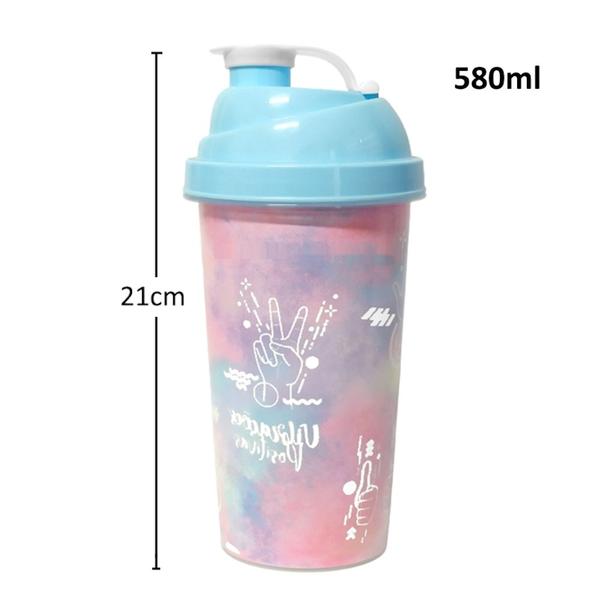 Imagem de Shakeira com Tampa Academia Esportes Plasútil Tie Dye 580ml