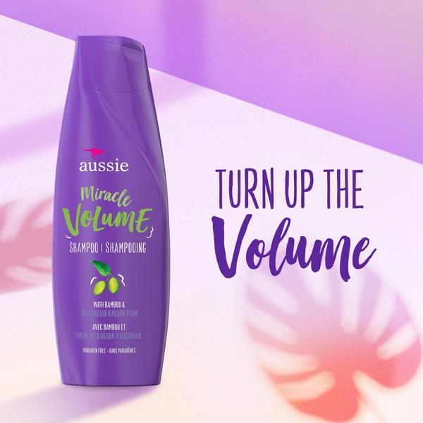 Imagem de Shampoo Aussie Miracle Volume para cabelos finos 900 ml (pacote com 4)