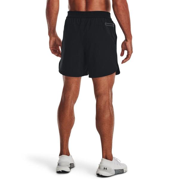 Imagem de Shorts de Treino Masculino Under Armour Peak Woven