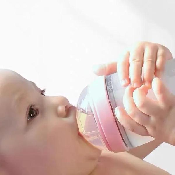 Imagem de Silicone Baby Bottle, Design de Imitação do Leite Materno, Garrafa De Água Cheia, 0-4 Anos de Idade