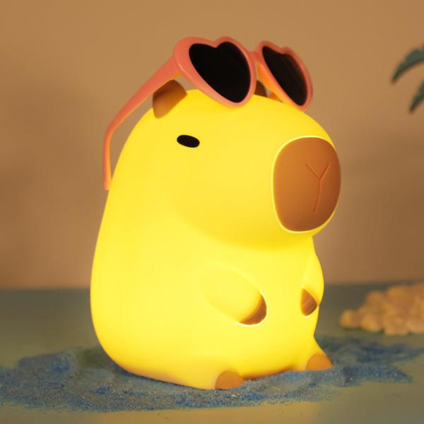 Imagem de Silicone de verão Night Light Attivolife Capybara para meninas