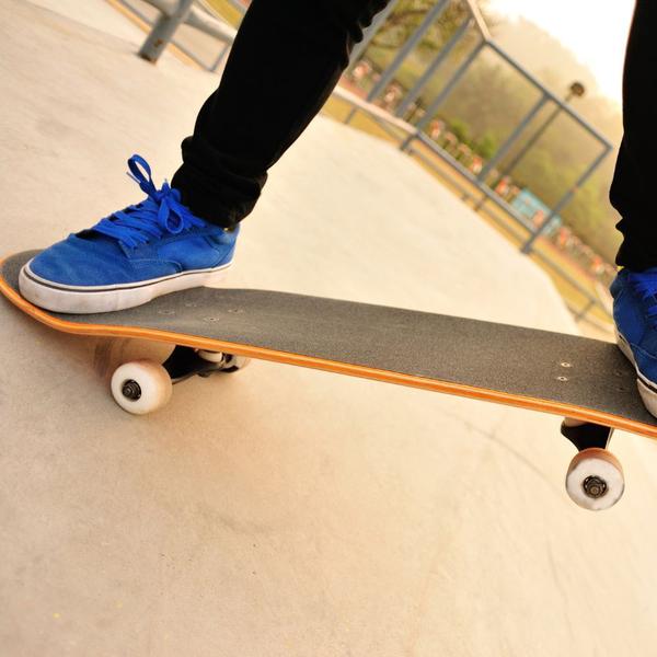 Imagem de Skate Montado Semi Profissional Skatetboard Spin ABEC 9