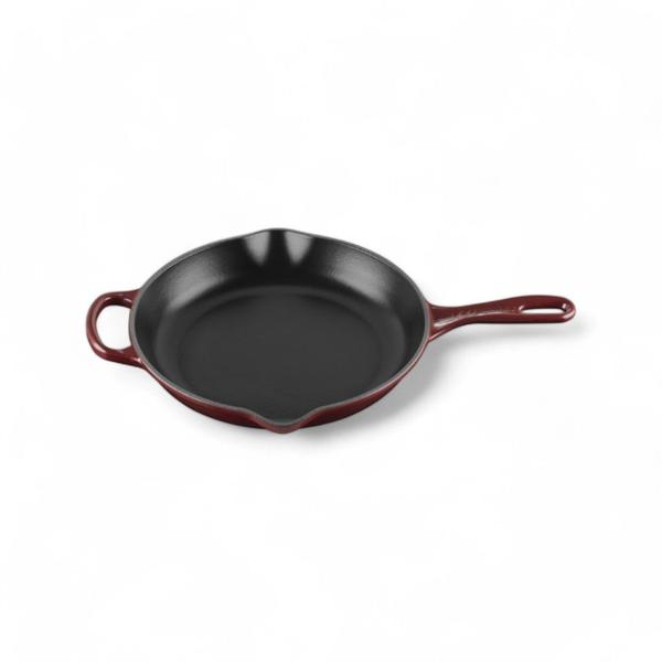 Skillet Redonda Signature Le Creuset c/ Alça 26cm Rhone Imagem de Skillet Redonda Signature Le Creuset c/ Alça 26cm Rhone