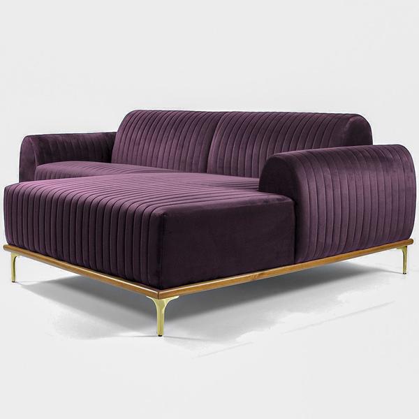 Imagem de Sofá Molino 03 Lugares 230cm Chaise Esquerdo Base Madeira Pés Gold Veludo Roxo - Nexta Casa