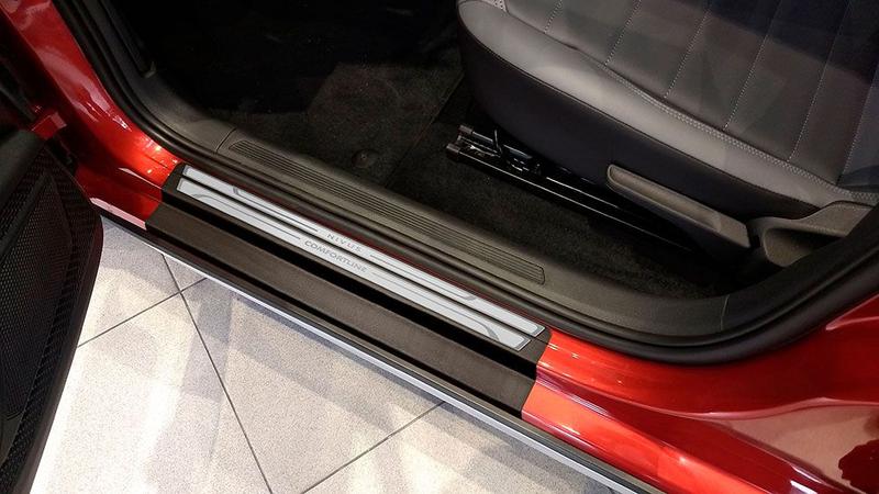 Imagem de Soleira Volkswagen Nivus Comfortline Prata Alto Relevo