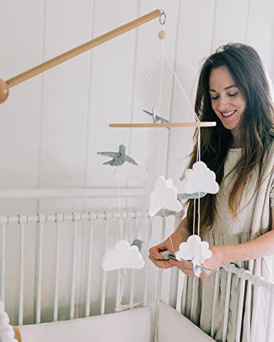 Imagem de Sorrel + Fern Baby Crib Mobile (Pássaros e Nuvens) - Decoração de Teto de Berçário de Feltro e Chá de Bebê para Meninas e Meninos - Cinza e Branco