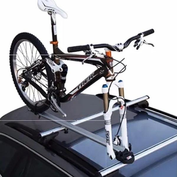 Suporte Bike Teto Calha Bike Kiussi Etna 01-103 Prata Imagem de Suporte Bike Teto Calha Bike Kiussi Etna 01-103 Prata