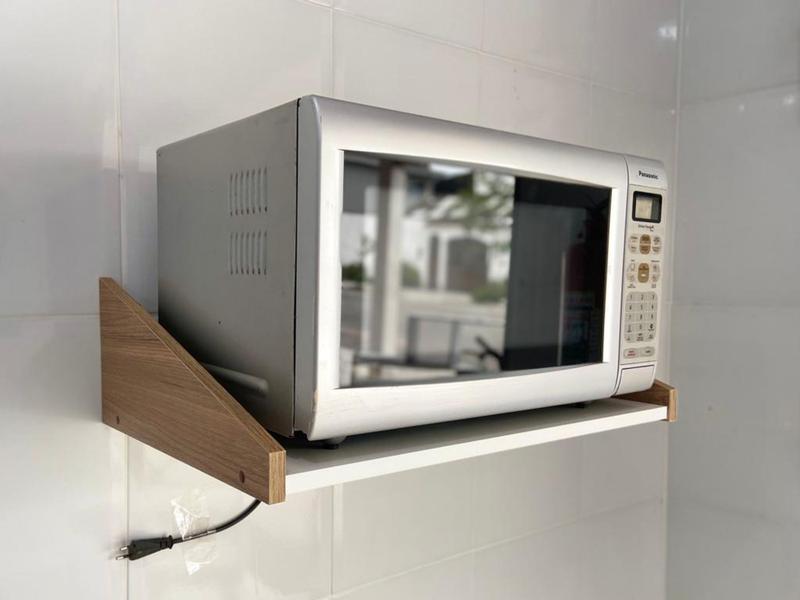 Imagem de Suporte branco com madeirado para Microondas 35L,  Forno, impressora... 