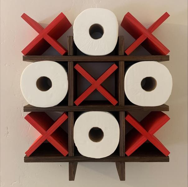 Imagem de Suporte de papel higiênico Tic Tac Toe  Decoração do banheiro da fazenda