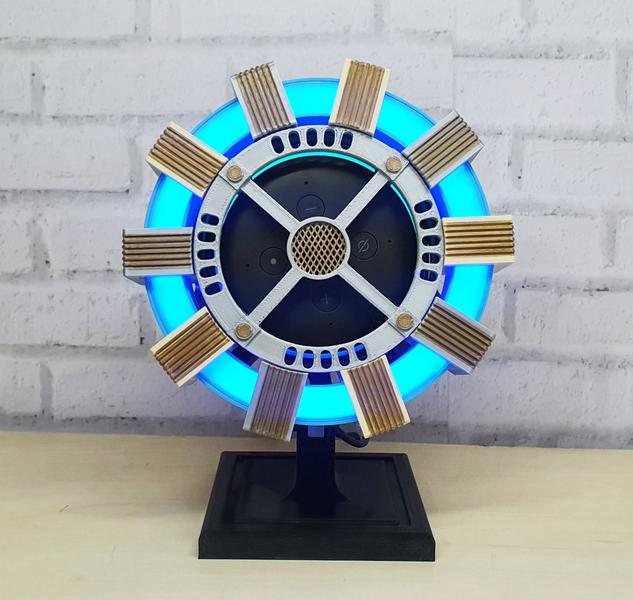 Imagem de Suporte Iron Man - Homem De Ferro com leds, compatível com Alexa Echo Dot 3 