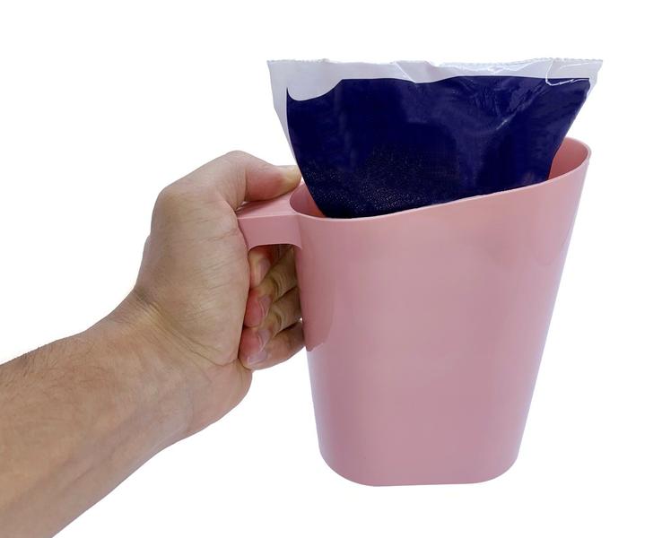 Imagem de Suporte porta saquinho de leite iogurte em plástico PP caneco para servir