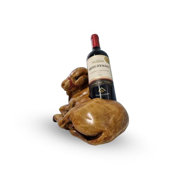 Suporte Porta Vinho Com Estilo Boi Deitado Marrom 30 Cm Em Gesso - AVB DECORAÇÕES Imagem de Suporte Porta Vinho Com Estilo Boi Deitado Marrom 30 Cm Em Gesso - AVB DECORAÇÕES