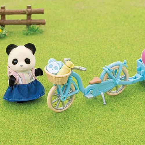 Imagem de Sylvanian Families Conjunto Bicicleta e Patins Menina Panda - Epoch 5652