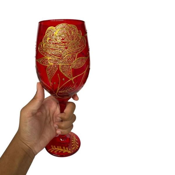 Imagem de Taça Pomba Gira Vermelha E Rosa Dourada Barone Cristal 490Ml