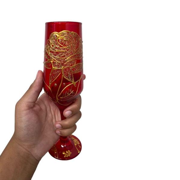 Imagem de Taça Pomba Gira Vermelha Rosa Dourada Buffet Cristal 180ml