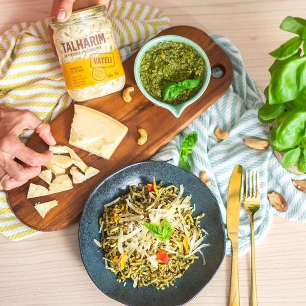 Talharim De Palmito Pupunha Em Conserva Vateli 550g Imagem de Talharim De Palmito Pupunha Em Conserva Vateli 550g