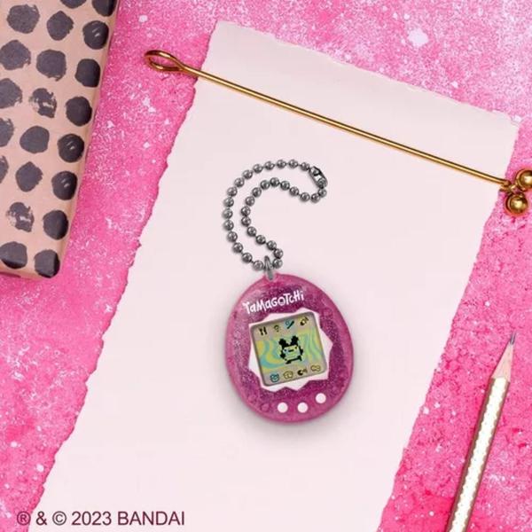 Imagem de Tamagotchi Bichinho Pet Virtual C/ Chaveiro Bandai Geração 2