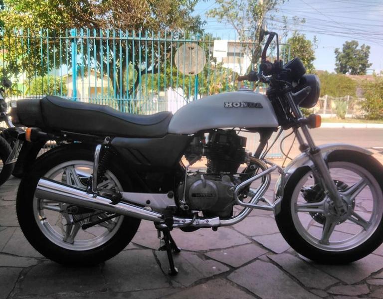 Imagem de Tanque Cb400 E Cb450 Com Tampa Plastico Gilimoto -Preto