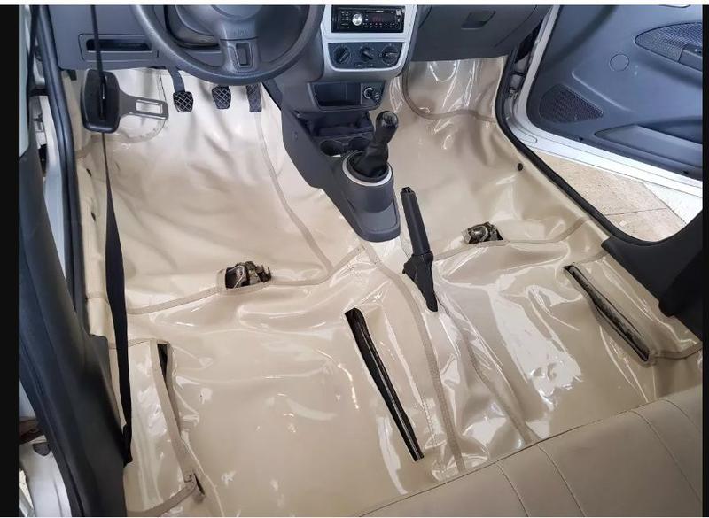 Imagem de Tapete Auto para Assoalho em Verniz Liso do Ford Ka Sedan SE