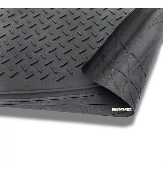 Tapete Borracha Porta Mala Acessorios Veiculo Punto Preto Flexível - P/ Punto Imagem de Tapete Borracha Porta Mala Acessorios Veiculo Punto Preto Flexível