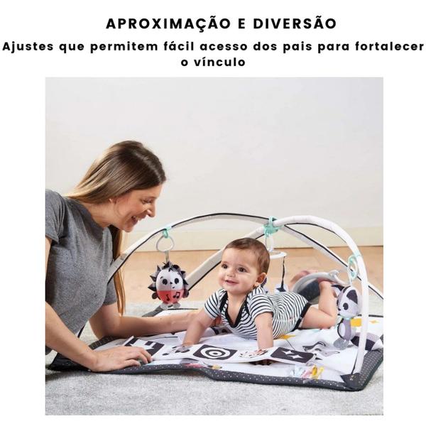 Tapete De Atividades Preto e Branco Magical Tales Tiny Love Imagem de Tapete De Atividades Preto e Branco Magical Tales Tiny Love