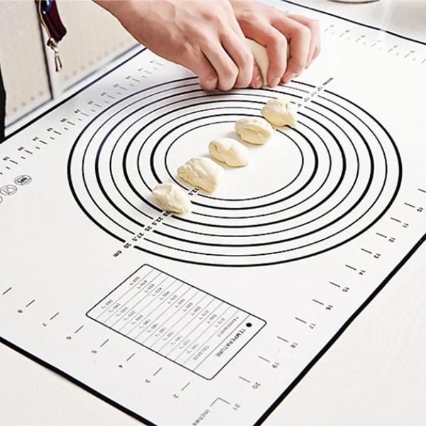 Imagem de Tapete de Silicone Antiaderente 60cm - Para Assar, Amassar Massa e Pizza