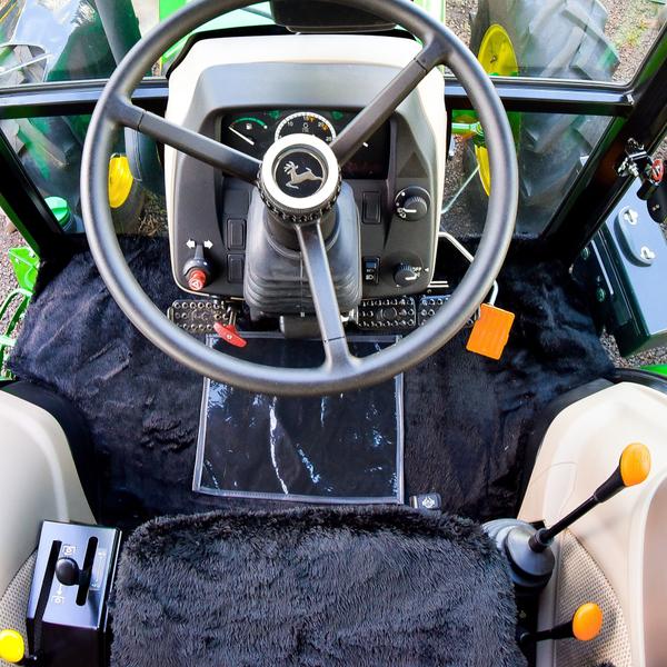 Imagem de Tapete Piso Chinil Compatível Trator John Deere 5065e