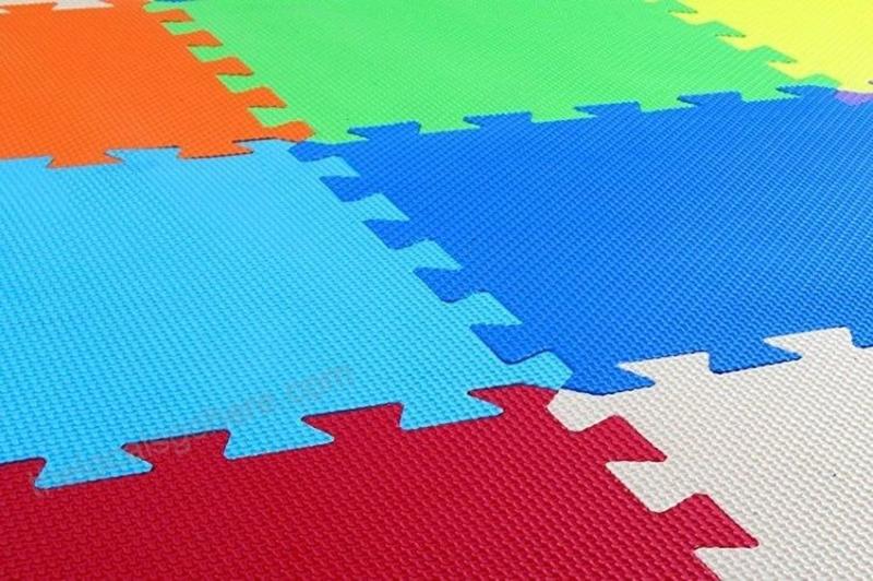 Tatame eva tapete colorido 9placas com bordas 50x50 10mm - TATAMES KIDS Imagem de Tatame eva tapete colorido 9placas com bordas 50x50 10mm