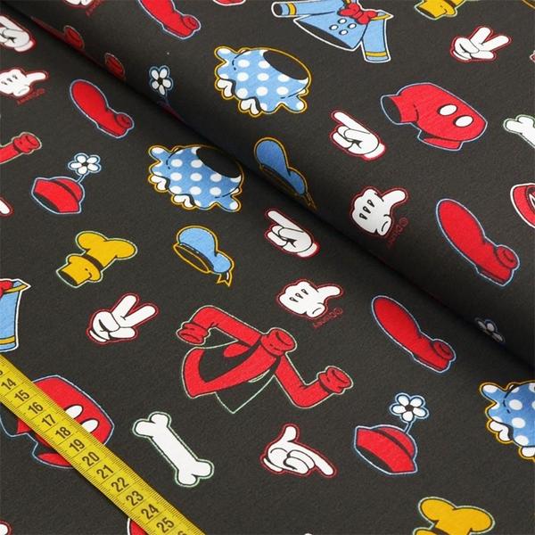 Imagem de Tecido Estampado para Patchwork - Disney: Roupas (0,50X1,40)