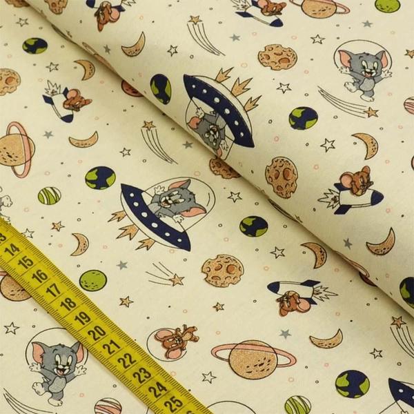 Imagem de Tecido Estampado para Patchwork - Warner Bros: Tom e Jerry Planetas Fundo Bege Claro (0,50x1,40)