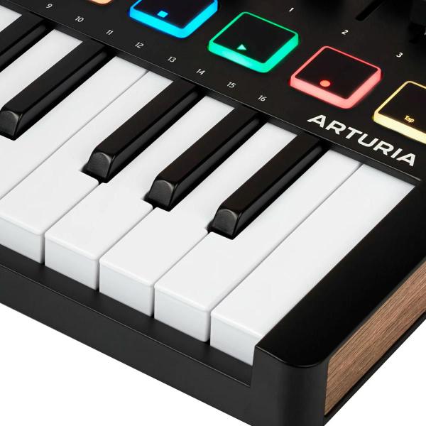 Imagem de Teclado Controlador USB/MIDI Arturia Minilab 3 Preto