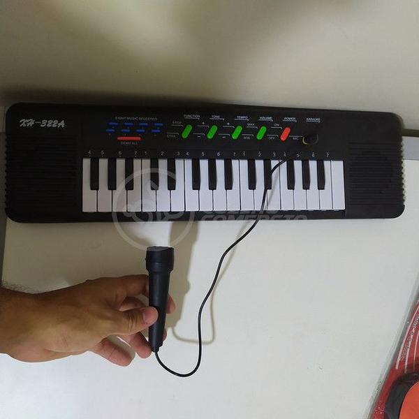 Imagem de Teclado Infantil Musical com Microfone  Portátil e Divertido