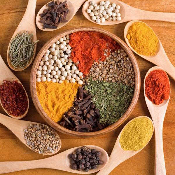Temperos especiarias Verde e Prata a partir de 100 Gr Imagem de Temperos especiarias Verde e Prata a partir de 100 Gr